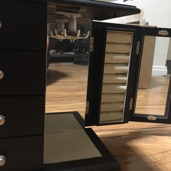 Small Mini Armoire-style Jewelry Box Holder - Picture 4 of 6